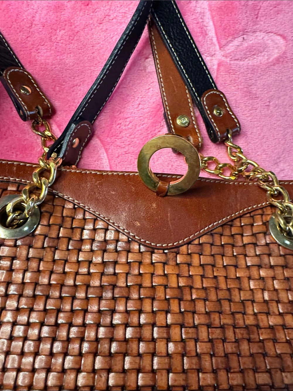Bally Italian Woven Leather & Pebbled Calfskin Shoulder Bag Gold Chain EUC - Picture 11 of 17